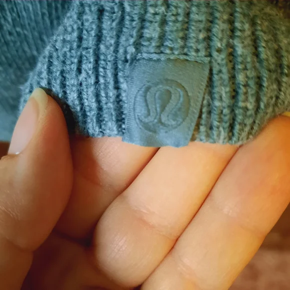 Lululemon Merino Wool Blend Ribbed Crewneck Sweater Tidewater Teal Size 8 - Picture 11 of 12